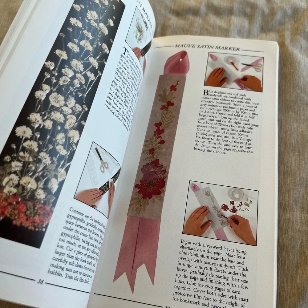 The Creative Book of Pressed Flowers Mary Lawrence 1989 DIY Craft‎ Vintage